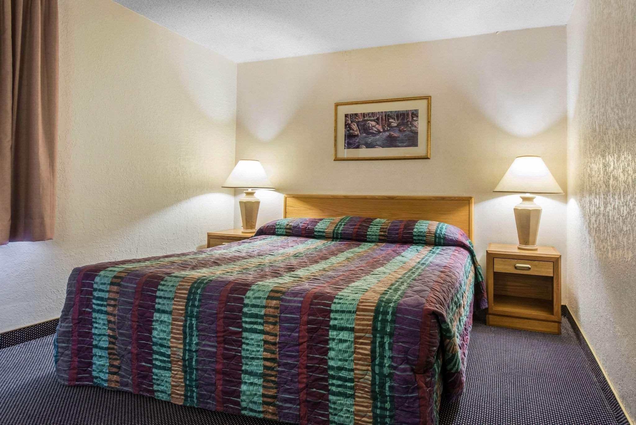 Rodeway Inn & Suites Colorado Springs Eksteriør bilde