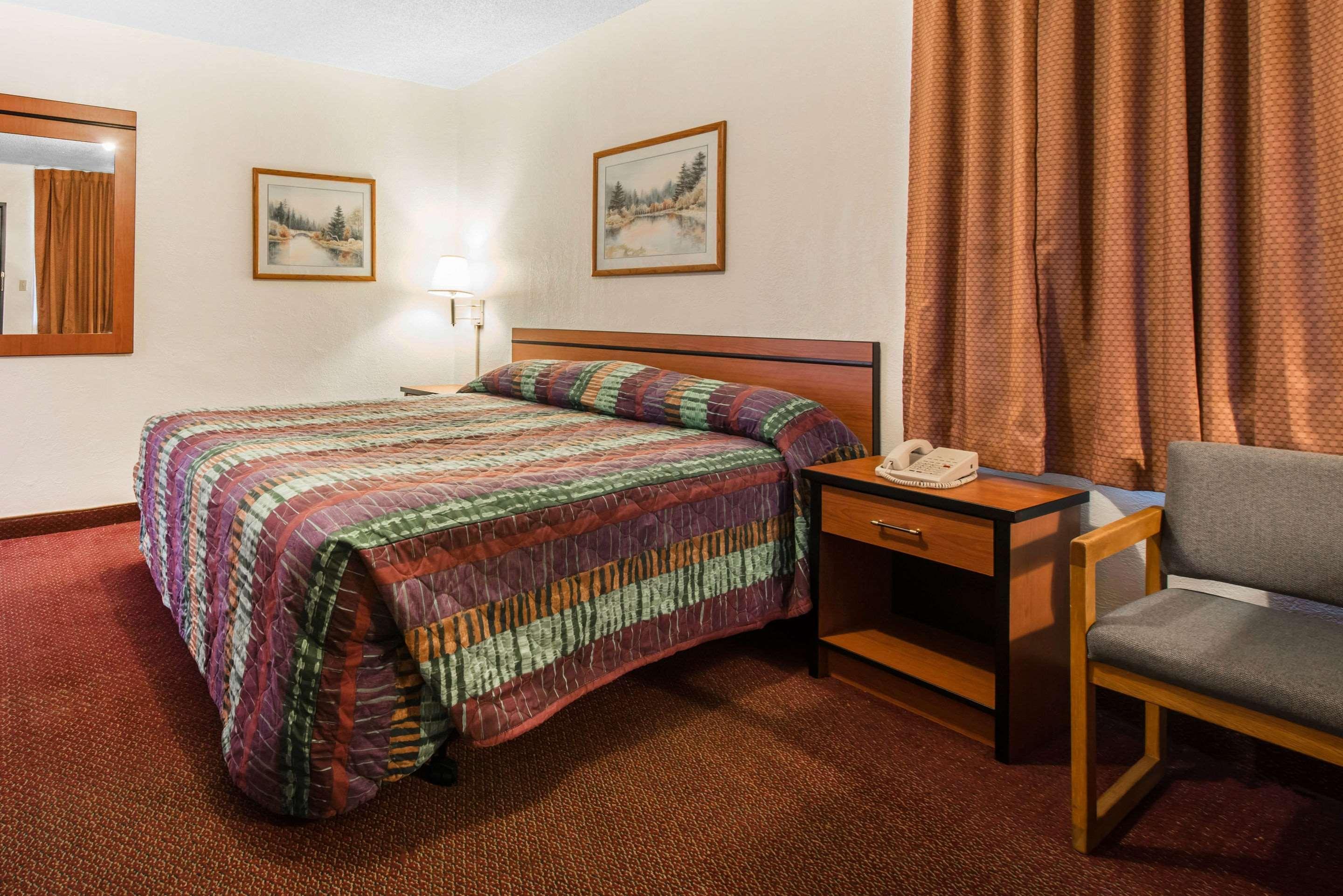 Rodeway Inn & Suites Colorado Springs Eksteriør bilde