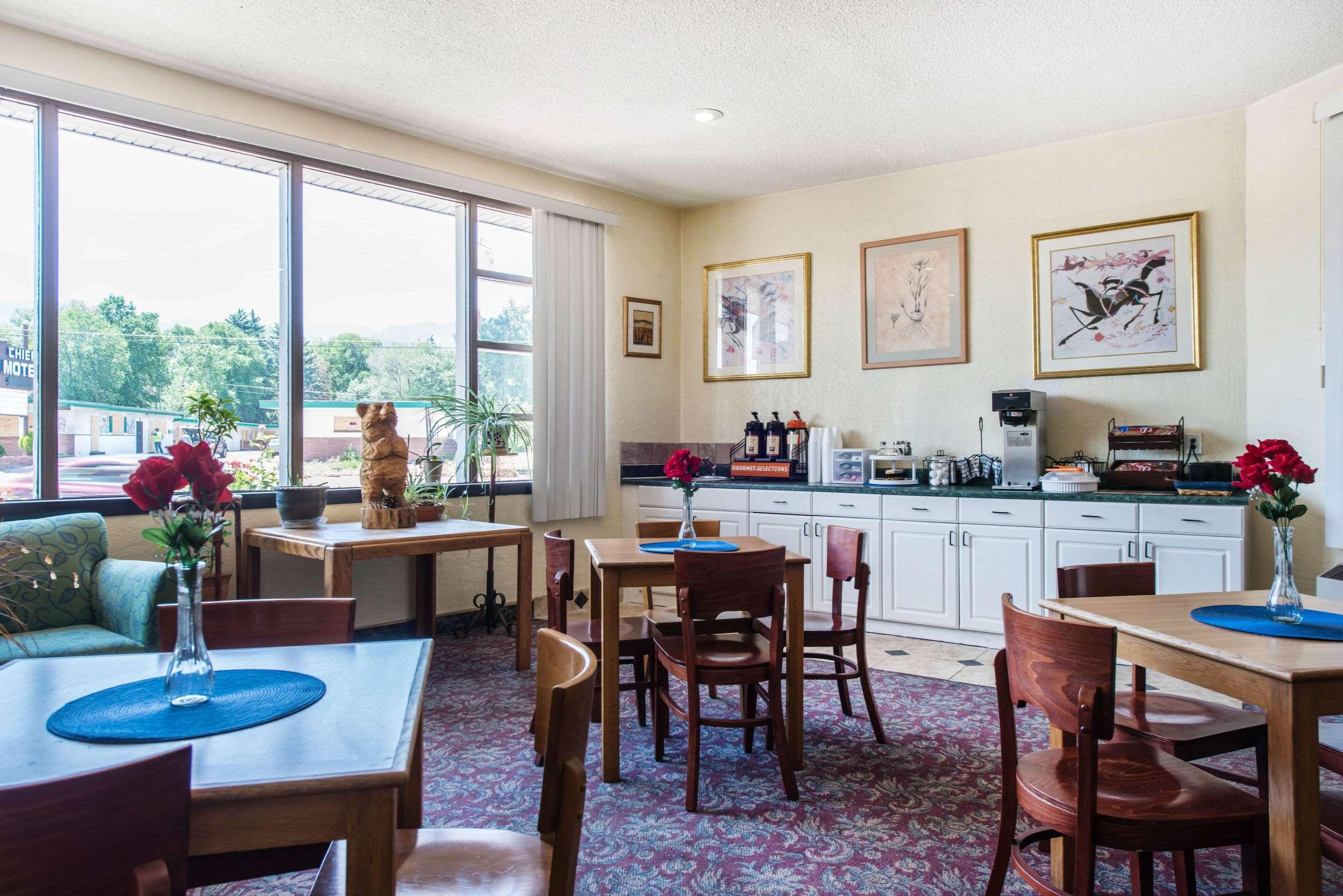 Rodeway Inn & Suites Colorado Springs Eksteriør bilde